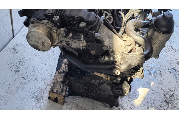BMW 2 5 D E60 E61 ENGINE M57 256D2 BARE POST WITHOUT VALVE COVER Part manufacturer BMW OE