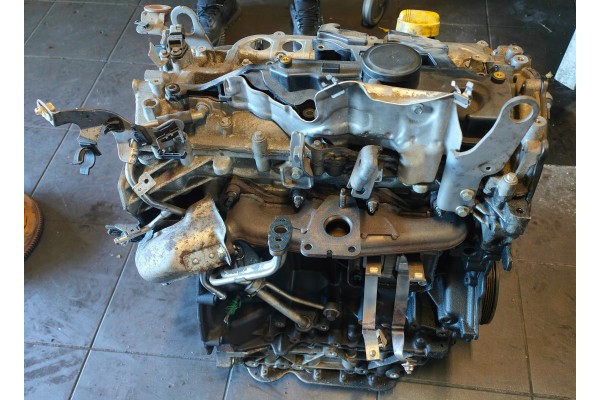 NISSAN X TRAIL II T31 2 0 DCI ENGINE M9RC830 M9R C 830 BARE Catalog number of the part DYFERENCJAL MOST PRZEDNI