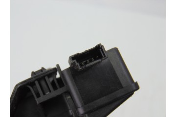 7840617  CERRADURA MALETERO / PORTON BMW SERIE 1 BERLINA (E81/E87) 118d 2007 7840617 188688 BMW - 2