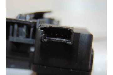 7840617  CERRADURA MALETERO / PORTON BMW SERIE 1 BERLINA (E81/E87) 118d 2008 7840617 187303 BMW - 1