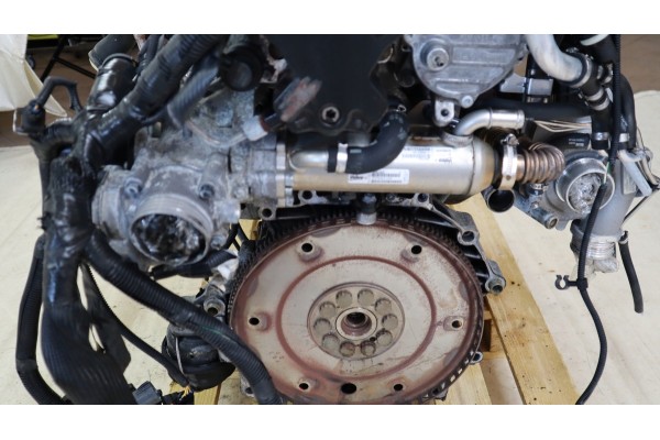 Motor VOLVO V70 2.4 D5 D5244T5