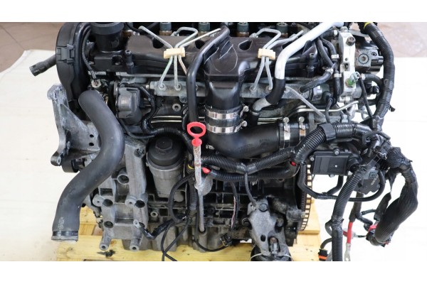 Motor VOLVO V70 2.4 D5 D5244T5
