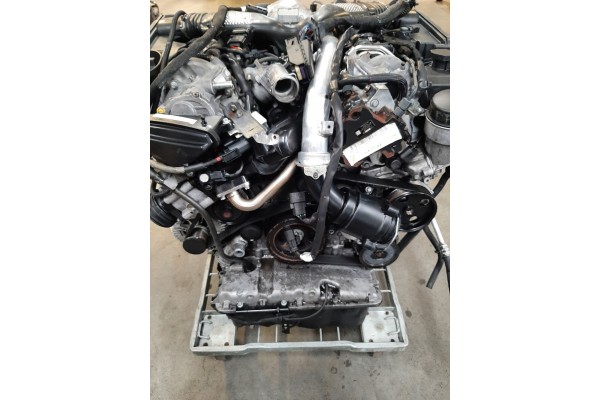MERCEDES BENZ R CLASS W251 4MATIC 350 CDI ENGINE OM642 950 3 0 V6 DIESEL Packaging status replacement