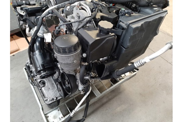 MERCEDES BENZ R CLASS W251 4MATIC 350 CDI ENGINE OM642 950 3 0 V6 DIESEL Part manufacturer Mercedes Benz OE