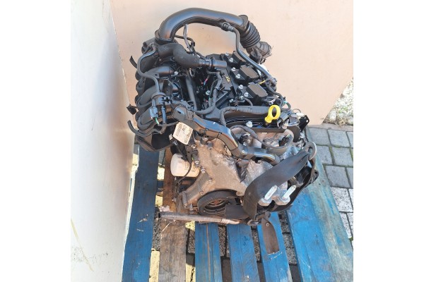 ENGINE FORD 1 1 XYJB FIESTA MK8 Packaging status original