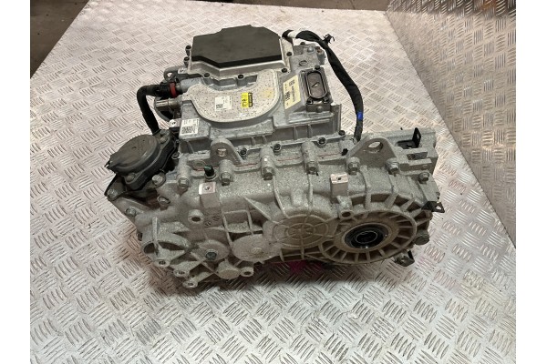 ELECTRIC MOTOR EM17 HYUNDAI IONIQ 6 22 Engine type electric