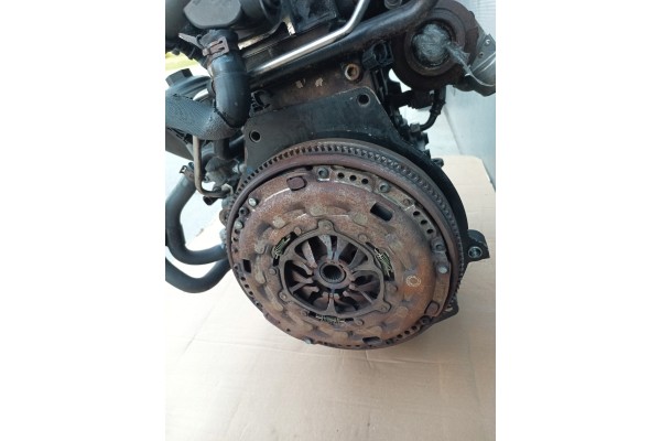 Motor Completo VW T5 1.9 TDI con Turbina e Inyectores Código AXC