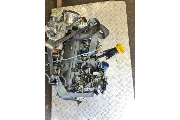 Renault Clio IV 1 5 dci 2015 Engine without accessories K9KD608