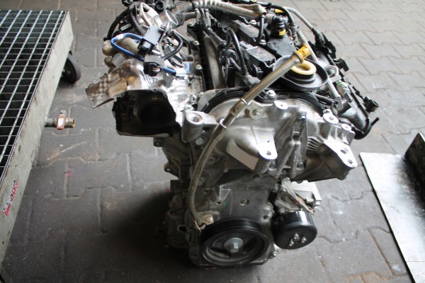 ENGINE COMPLETE RENAULT DASH H4DF480 Part manufacturer no brand