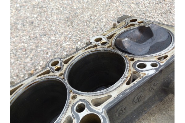 VW PASSAT B6 LEON OCTAVIA II ENGINE DOWN 2 0 FSI Packaging status replacement