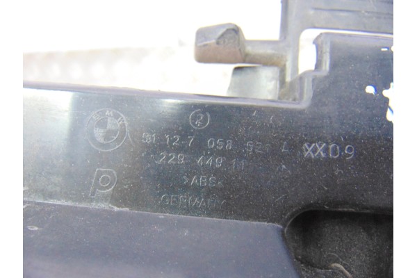 7058521 MOLDURAS TRASERAS BMW SERIE 1 BERLINA (E81/E87) 120d 2008 7058521 190261 BMW - 4