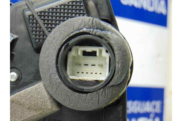 2 PIN CERRADURA PUERTA DELANTERA DERECHA TOYOTA COROLLA VERSO (R1)