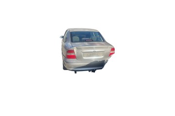OPEL VECTRA B BERLINA Básico (1999)