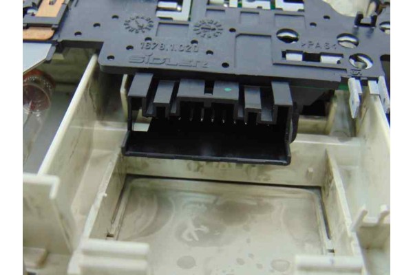 4F0947135M LUZ INTERIOR AUDI A6 AVANT (4F5) 2.7 TDI 2005 4F0947135M 188296 AUDI - 1