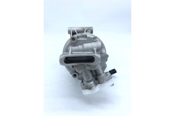 Air conditioning compressor Valeo 813144 230 ml for Renault Traffic 2001 Compressor ID DCS