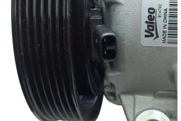 AIR CONDITIONING COMPRESSOR VALEO ALFA ROMEO GIULIETTA 2010 2020 Catalog number of the original ALFA ROMEO 50509535 ALFA ROMEO 5