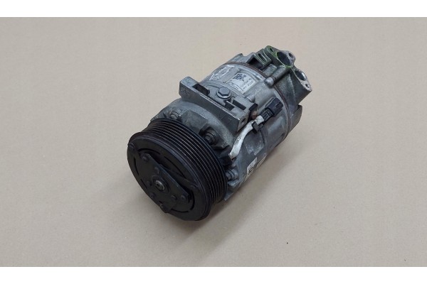 Compresor de aire acondicionado Renault Master - VALEO 813265