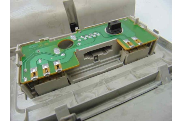 7M3868403C  LUZ INTERIOR SEAT ALHAMBRA (7V9) Reference 2007 7M3868403C 186961 SEAT - 2