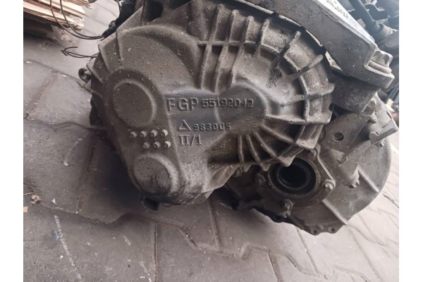 Transmission Opel Zafira B 1 9 CDTI 55186623 Transmission type manual