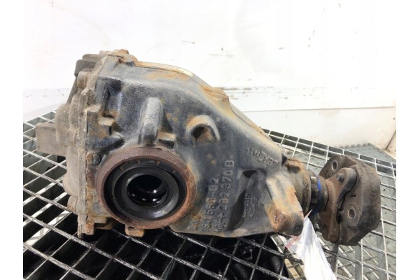 REAR DIFFERENT BRIDGE BMW F34 7605589 2 0 190HP Hatchback Quality of parts according to GVO O original with manufacturer s logo 