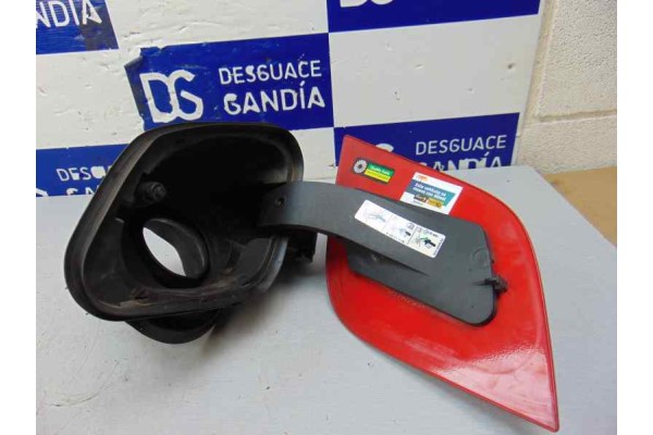 BM51-A27936 TAPA EXTERIOR COMBUSTIBLE FORD FOCUS BERLINA (CB8)