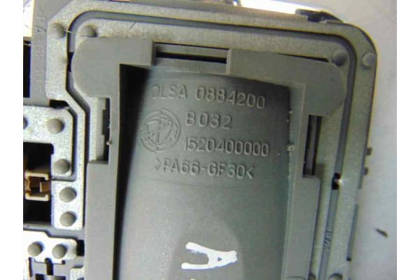  LUZ INTERIOR ALFA ROMEO GT (125) 1.9 JTD 16V 150/ Progression 2006 185439 ALFA ROMEO - 3