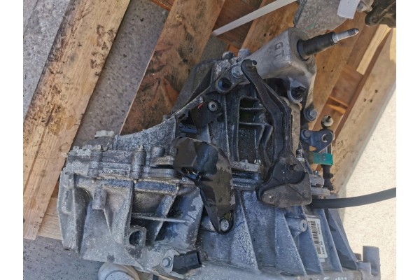 MANUAL GEARBOX 6B RENAULT MEGANE IV 1 2 TCE 320106758R Catalog number of the part 320106758R