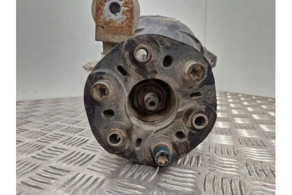 Rear reducer MERCEDES BENZ GLK X204 A7093510205 3 0L diesel 195kW 2012 Part manufacturer Mercedes Benz OE
