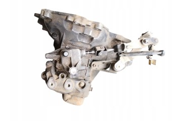 Transmission Fiat Punto II 1 3 JTD M JET 70HP F17W394 mileage 192200km Catalog number of the part Skrzynia biegow Fiat Punto II 
