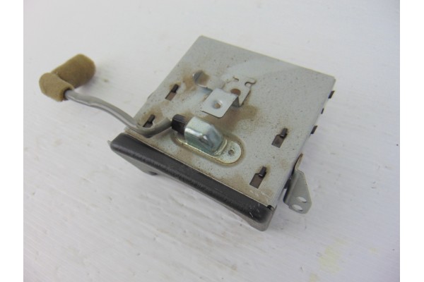  CENICERO TOYOTA RAV4 (A2) 2.0 D-4D Sol 4X4 (2003) 2004 188602 TOYOTA - 4