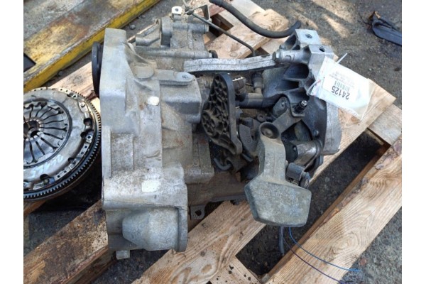 AUDI A3 8P 1 6 TDI MANUAL GEARBOX MDZ Catalog number of the part 24125 Wrakowisko