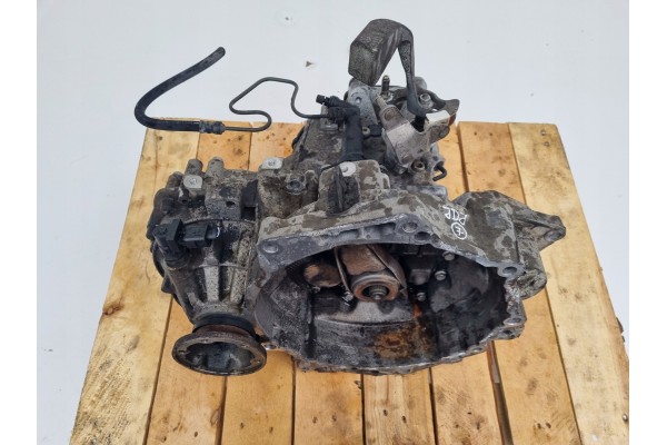 VW New Beetle 1 6 8V GEARBOX JDJ manual MANUAL