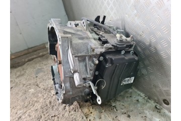 AUTOMATIC TRANSMISSION OPEL INSIGNIA A ZAFIRA C 2 0 CDTI 170KM B20DTH Catalog number of the part 5KCT 55590765 OPEL ZAFIRA C INS