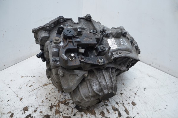 GEARBOX VOLVO XC90 AND MANUAL AWD 2 4 566R7002CE 31259476 Part manufacturer Volvo OE