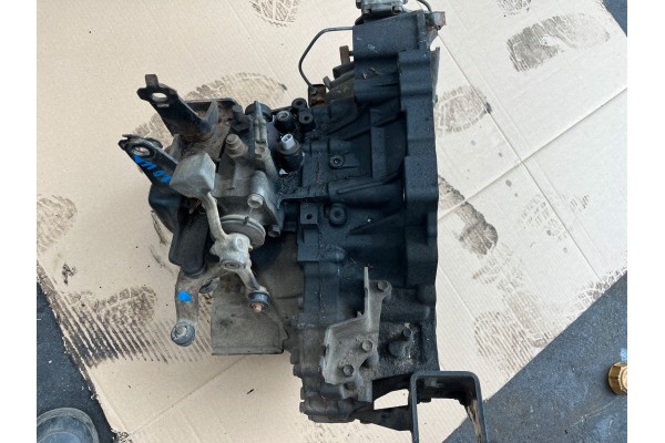 GEARBOX TOYOTA COROLLA E12 2 0 D 4D 90 KM COMPLETE MANUAL D 4D
