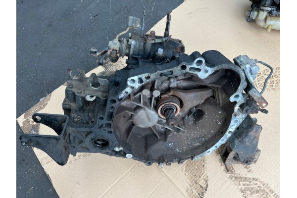 GEARBOX TOYOTA COROLLA E12 2 0 D 4D 90 KM COMPLETE MANUAL D 4D Part manufacturer Toyota OE