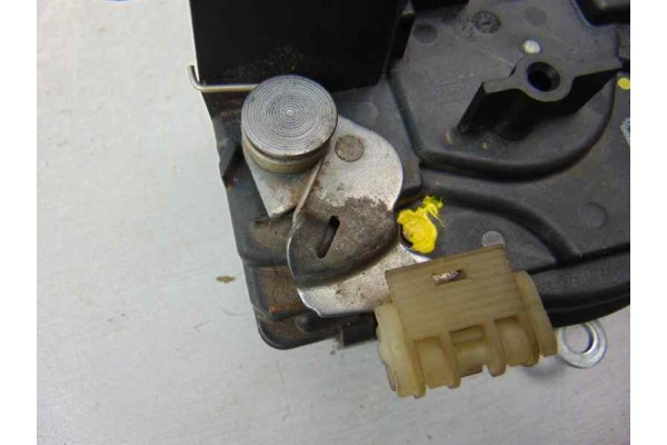 13210748  CERRADURA PUERTA DELANTERA IZQUIERDA OPEL ASTRA H CARAVAN Elegance 2005 13210748 177705 OPEL - 2