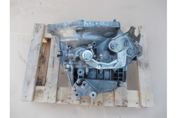 Transmission Opel Astra H Zafira B 1 9 CDTI M32