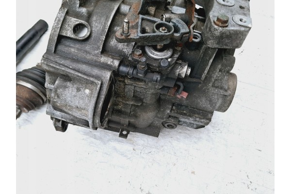 GEARBOX HALF AXLE RIGHT 6 GEARS AUDI A3 8P0 8P3 2 0 TDI GRF 2003 2008 Part manufacturer Audi OE