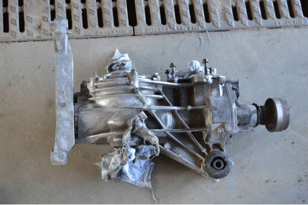 VOLVO XC40 2 0 D4 2019 2020 BRIDGE DYFER REAR 31367184 P1216552 T6264983