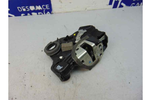 6 PIN CERRADURA PUERTA DELANTERA IZQUIERDA TOYOTA COROLLA VERSO (R1) 2.2 D-4D Sol 2007 6 PIN 166018 TOYOTA - 4