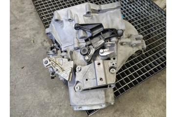 OPEL CROSSLAND X GEARBOX 1 2 THP HN02 9801309110 20EA77 Catalog number of the part OPEL CROSSLAND X SKRZYNIA BIEGOW 1 2 THP HN02