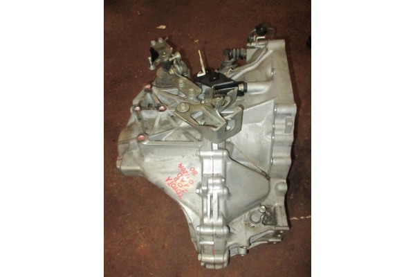 GEARBOX TOYOTA 2 0 D4D 1AD