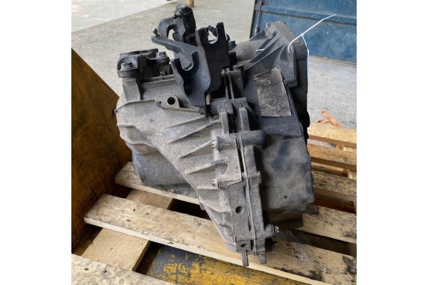 GEARBOX OPEL INSIGNIA 2 0 CDTI F40 Transmission type manual