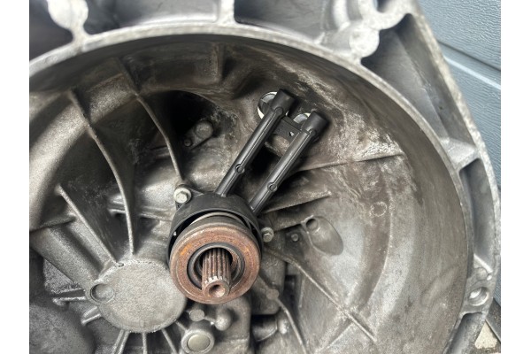 Caja de Cambios Manual FORD FIESTA MK7 1.6 TDCI AA6R7002CBA