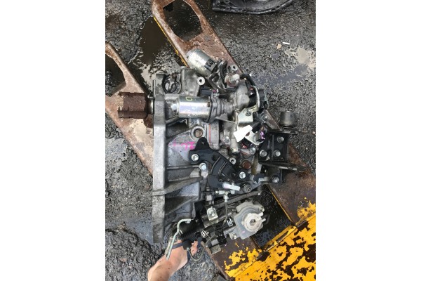 GEARBOX TOYOTA YARIS II 1 4 D4D SEMI AUTOMATIC Part manufacturer Toyota OE
