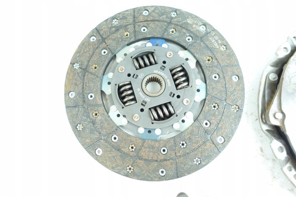 FORD TRANSIT 2 2 TDCi CLUTCH LUK 627304033 1468026 1512917 1675978 Part manufacturer Schaeffler LuK