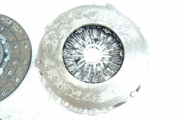 FORD TRANSIT 2 2 TDCi CLUTCH LUK 627304033 1468026 1512917 1675978 Car type buses cargo vans