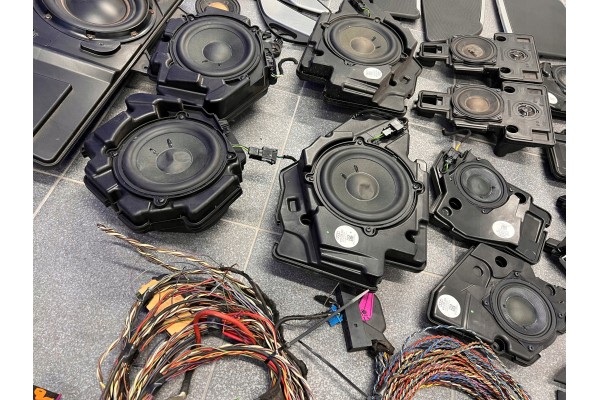 AUDI A8 S8 D4 SOUND SYSTEM BANG OLUFSEN 4H0035466 Transmission type automatic