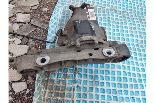 Rear differential Rear Mercedes Benz Vito Viano W447 A4473500814 Part manufacturer Mercedes Benz OE
